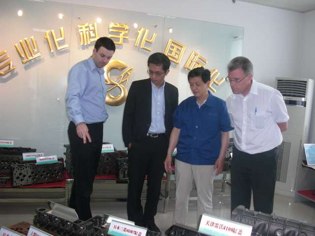 英國JCB公司來天長缸蓋商務考察洽談合作