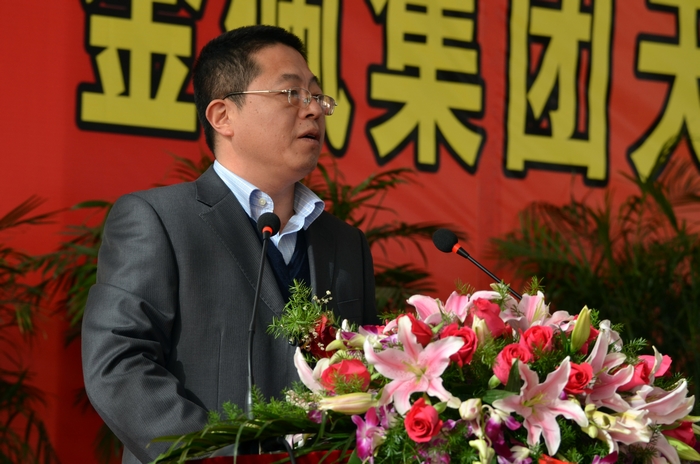 14813550351318.jpg 2012121413838846.jpg